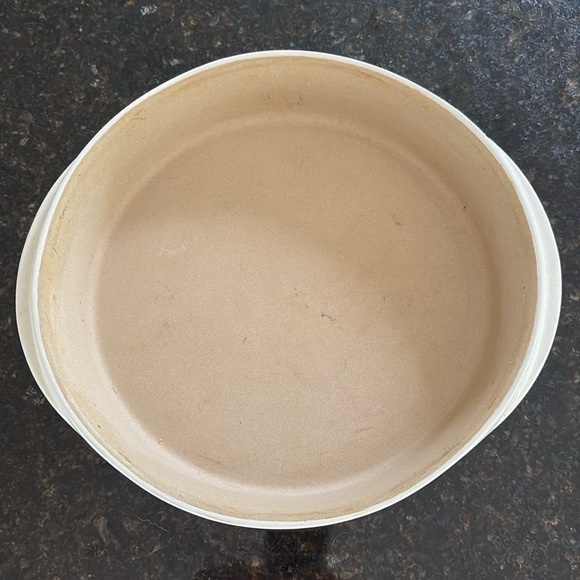 Pampered Chef Stoneware Cream Round Baking Dish - Picture 2 of 5